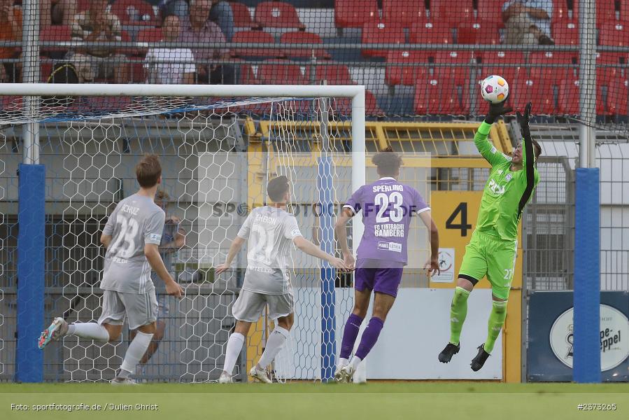 Max Grün, Stadion am Schönbusch, Aschaffenburg, 11.08.2023, sport, action, BFV, Fussball, Saison 2023/2024, 4. Spieltag, Regionalliga Bayern, FCE, SVA, FC Eintracht Bamberg, SV Viktoria Aschaffenburg - Bild-ID: 2373265 Max Grün, Stadion am Schönbusch, Aschaffenburg, 11.08.2023, sport, action, BFV, Fussball, Saison 2023/2024, 4. Spieltag, Regionalliga Bayern, FCE, SVA, FC Eintracht Bamberg, SV Viktoria Aschaffenburg - Bild-ID: 2373265