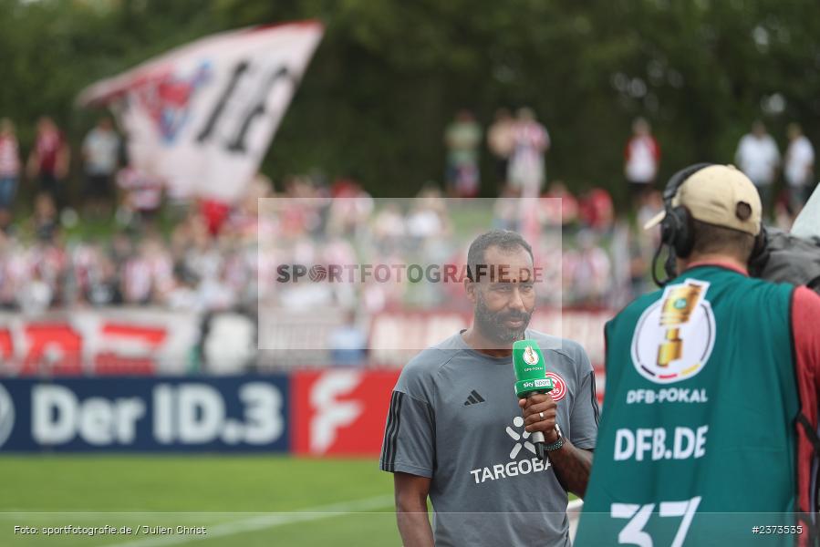 Daniel Thioune, Vöhlinstadion, Illertissen, 13.08.2023, sport, action, DFB, Fussball, Saison 2023/2024, 1. Runde, DFB Pokal, F95, FVI, Fortuna Düsseldorf, FV Illertissen - Bild-ID: 2373535