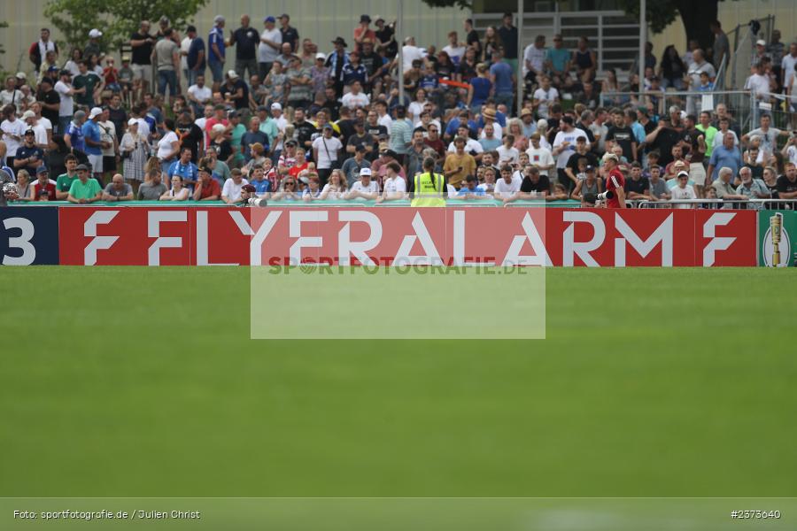 Sponsor, Bande, Vöhlinstadion, Illertissen, 13.08.2023, sport, action, DFB, Fussball, Saison 2023/2024, 1. Runde, DFB Pokal, F95, FVI, Fortuna Düsseldorf, FV Illertissen - Bild-ID: 2373640