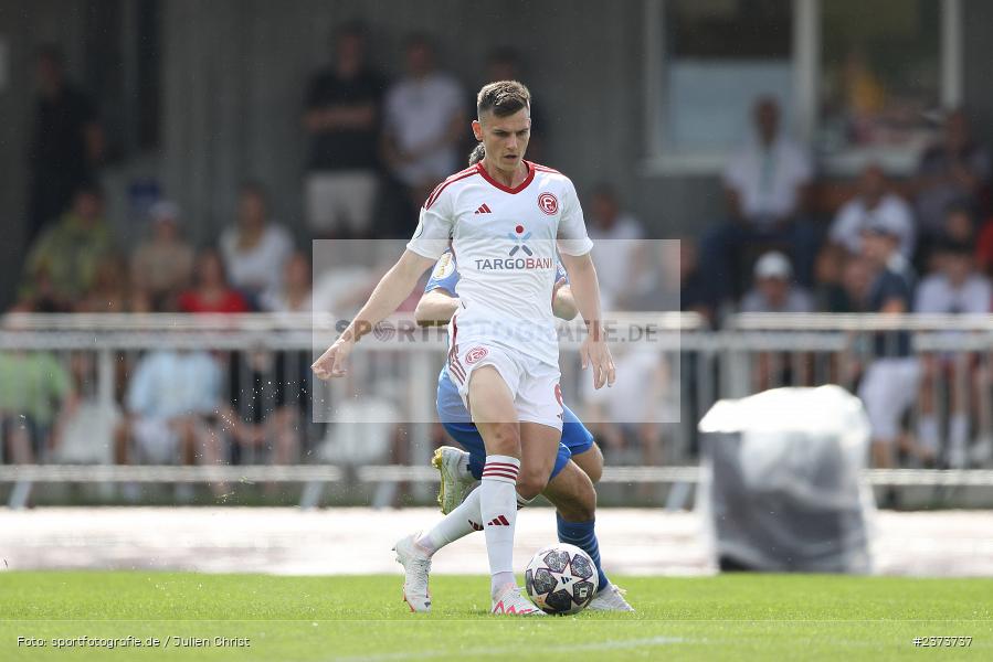 Yannik Engelhardt, Vöhlinstadion, Illertissen, 13.08.2023, sport, action, DFB, Fussball, Saison 2023/2024, 1. Runde, DFB Pokal, F95, FVI, Fortuna Düsseldorf, FV Illertissen - Bild-ID: 2373737 Yannik Engelhardt, Vöhlinstadion, Illertissen, 13.08.2023, sport, action, DFB, Fussball, Saison 2023/2024, 1. Runde, DFB Pokal, F95, FVI, Fortuna Düsseldorf, FV Illertissen - Bild-ID: 2373737