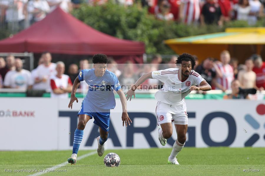 Liam Omore, Vöhlinstadion, Illertissen, 13.08.2023, sport, action, DFB, Fussball, Saison 2023/2024, 1. Runde, DFB Pokal, F95, FVI, Fortuna Düsseldorf, FV Illertissen - Bild-ID: 2373829 Liam Omore, Vöhlinstadion, Illertissen, 13.08.2023, sport, action, DFB, Fussball, Saison 2023/2024, 1. Runde, DFB Pokal, F95, FVI, Fortuna Düsseldorf, FV Illertissen - Bild-ID: 2373829