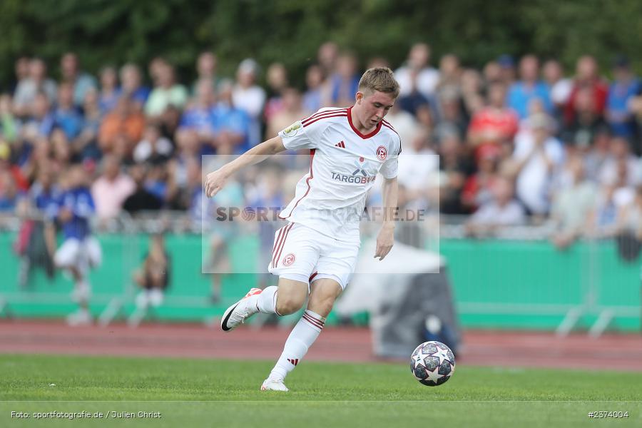 Isak Bergmann Johannesson, Vöhlinstadion, Illertissen, 13.08.2023, sport, action, DFB, Fussball, Saison 2023/2024, 1. Runde, DFB Pokal, F95, FVI, Fortuna Düsseldorf, FV Illertissen - Bild-ID: 2374004