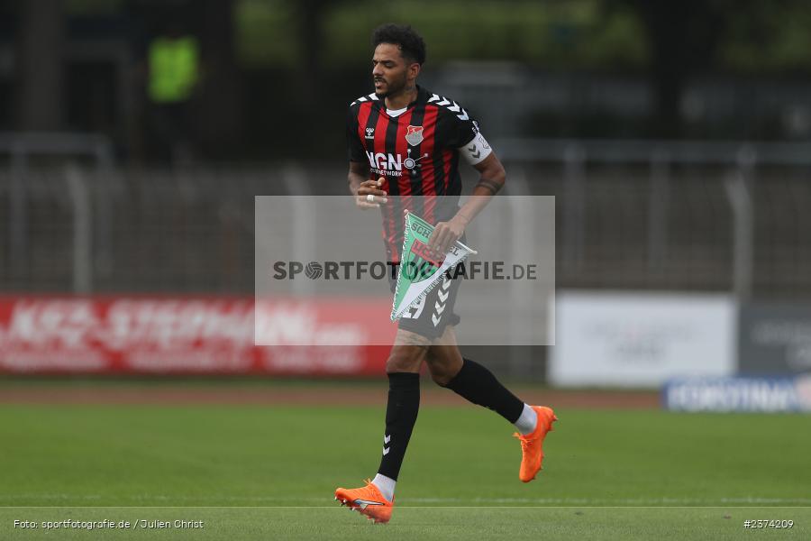 Sachs-Stadion, Schweinfurt, 15.08.2023, sport, action, BFV, Fussball, Saison 2023/2024, 2. Runde, Toto-Pokal, TSV, FCS, TSV Aubstadt, 1. FC Schweinfurt 05 - Bild-ID: 2374209