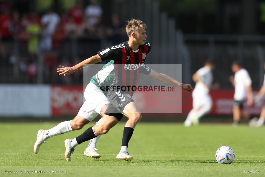 Nicolas Reinhart, Sachs-Stadion, Schweinfurt, 15.08.2023, sport, action, BFV, Fussball, Saison 2023/2024, 2. Runde, Toto-Pokal, TSV, FCS, TSV Aubstadt, 1. FC Schweinfurt 05 - Bild-ID: 2374246