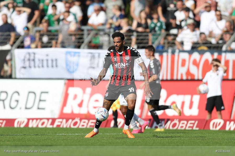 Michael Dellinger, Sachs-Stadion, Schweinfurt, 15.08.2023, sport, action, BFV, Fussball, Saison 2023/2024, 2. Runde, Toto-Pokal, TSV, FCS, TSV Aubstadt, 1. FC Schweinfurt 05 - Bild-ID: 2374248