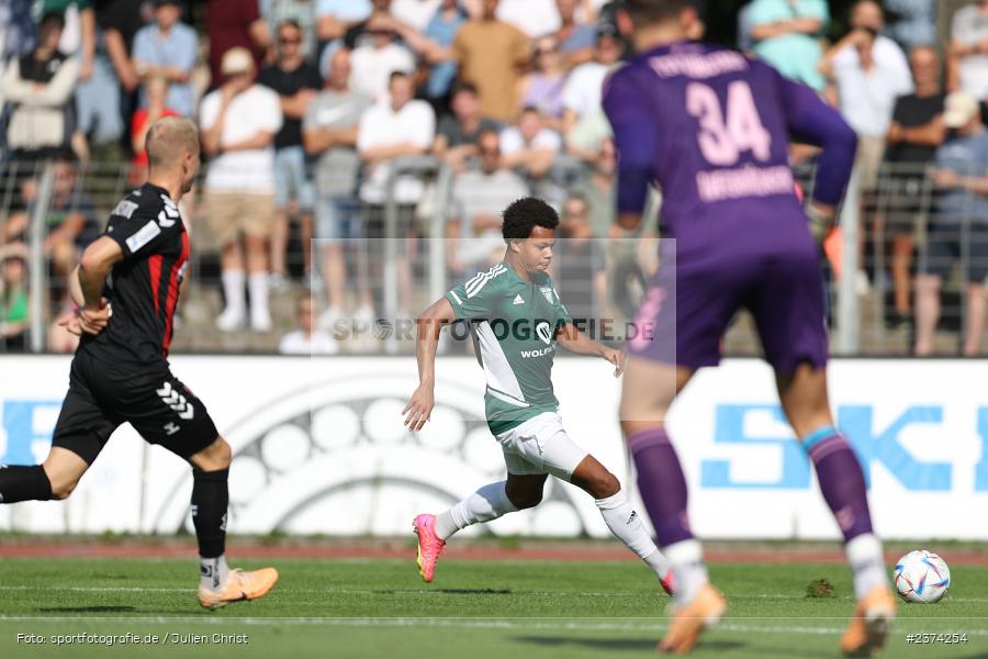 Dominik Ngatie, Sachs-Stadion, Schweinfurt, 15.08.2023, sport, action, BFV, Fussball, Saison 2023/2024, 2. Runde, Toto-Pokal, TSV, FCS, TSV Aubstadt, 1. FC Schweinfurt 05 - Bild-ID: 2374254