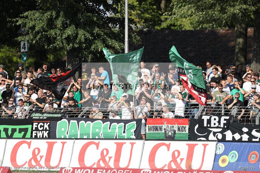 Fans, Sachs-Stadion, Schweinfurt, 15.08.2023, sport, action, BFV, Fussball, Saison 2023/2024, 2. Runde, Toto-Pokal, TSV, FCS, TSV Aubstadt, 1. FC Schweinfurt 05 - Bild-ID: 2374256
