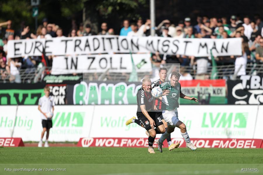 Spruchband, Steffen Behr, Sachs-Stadion, Schweinfurt, 15.08.2023, sport, action, BFV, Fussball, Saison 2023/2024, 2. Runde, Toto-Pokal, TSV, FCS, TSV Aubstadt, 1. FC Schweinfurt 05 - Bild-ID: 2374290