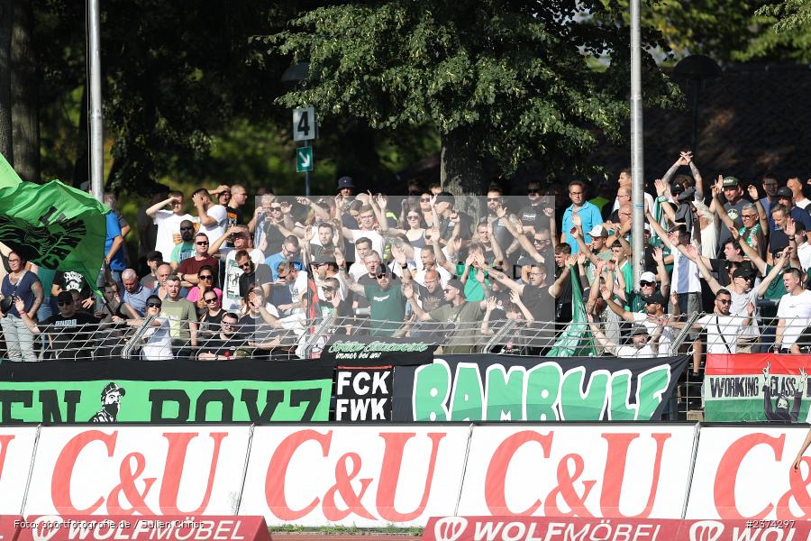 Fans, Sachs-Stadion, Schweinfurt, 15.08.2023, sport, action, BFV, Fussball, Saison 2023/2024, 2. Runde, Toto-Pokal, TSV, FCS, TSV Aubstadt, 1. FC Schweinfurt 05 - Bild-ID: 2374297
