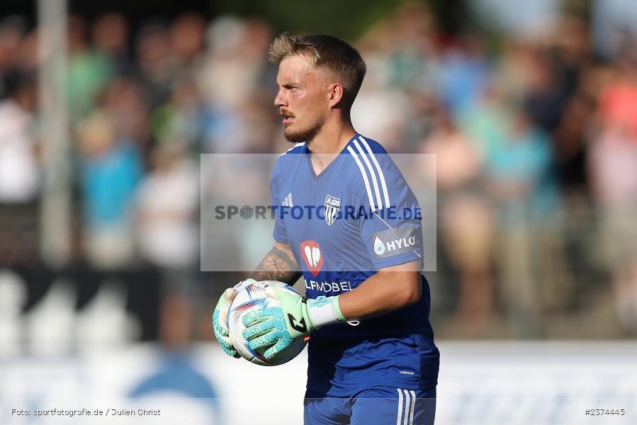 Lukas Wenzel, Sachs-Stadion, Schweinfurt, 15.08.2023, sport, action, BFV, Fussball, Saison 2023/2024, 2. Runde, Toto-Pokal, TSV, FCS, TSV Aubstadt, 1. FC Schweinfurt 05 - Bild-ID: 2374445