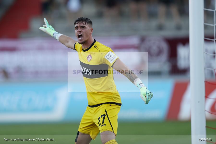 Vincent Friedsam, FLYERALARM Arena, Würzburg, 18.08.2023, sport, action, BFV, Fussball, Saison 2023/2024, 5. Spieltag, Regionalliga Bayern, TSV, FWK, TSV Aubstadt, FC Würzburger Kickers - Bild-ID: 2374742