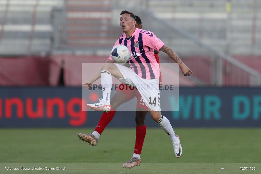 Martin Thomann, FLYERALARM Arena, Würzburg, 18.08.2023, sport, action, BFV, Fussball, Saison 2023/2024, 5. Spieltag, Regionalliga Bayern, TSV, FWK, TSV Aubstadt, FC Würzburger Kickers - Bild-ID: 2374780