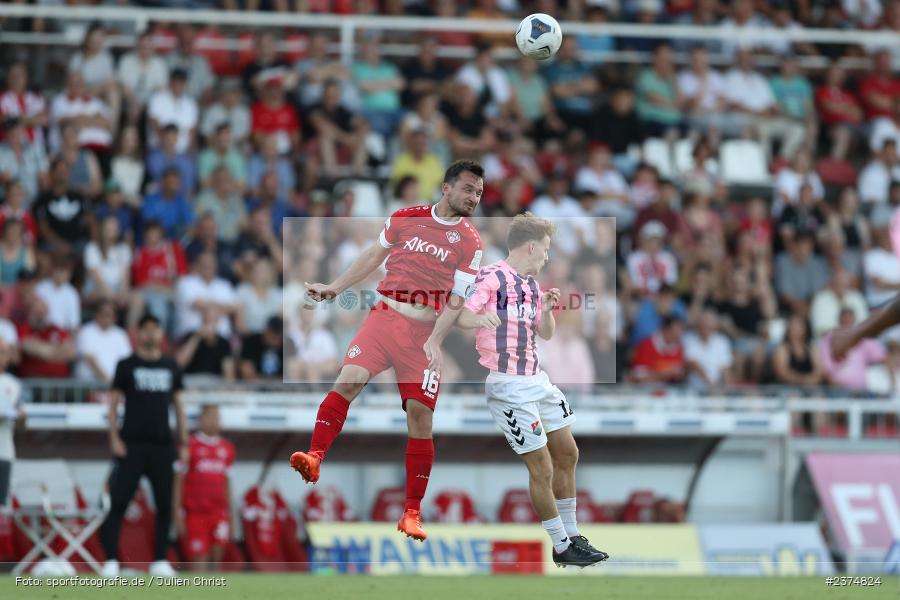 Peter Kurzweg, FLYERALARM Arena, Würzburg, 18.08.2023, sport, action, BFV, Fussball, Saison 2023/2024, 5. Spieltag, Regionalliga Bayern, TSV, FWK, TSV Aubstadt, FC Würzburger Kickers - Bild-ID: 2374824