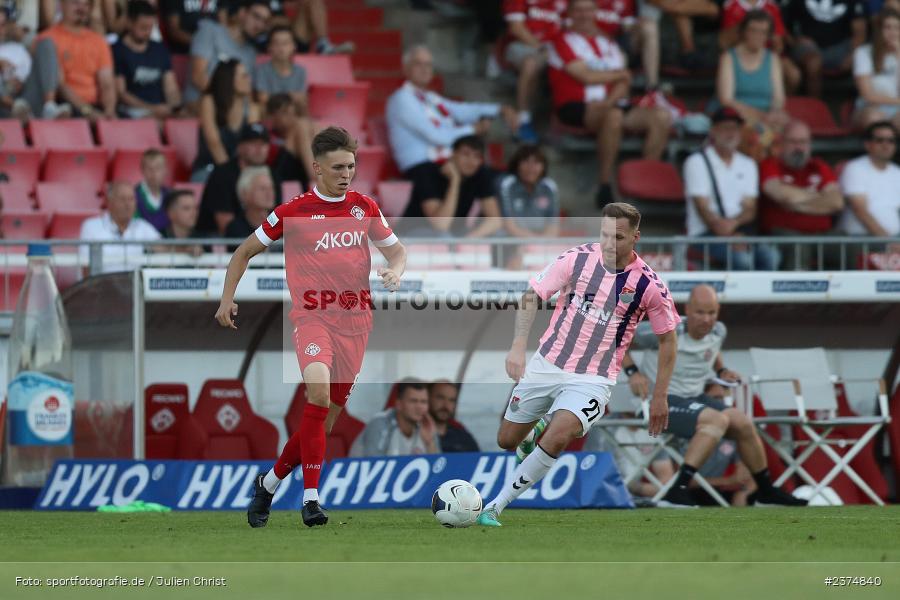 Fabian Wessig, FLYERALARM Arena, Würzburg, 18.08.2023, sport, action, BFV, Fussball, Saison 2023/2024, 5. Spieltag, Regionalliga Bayern, TSV, FWK, TSV Aubstadt, FC Würzburger Kickers - Bild-ID: 2374840