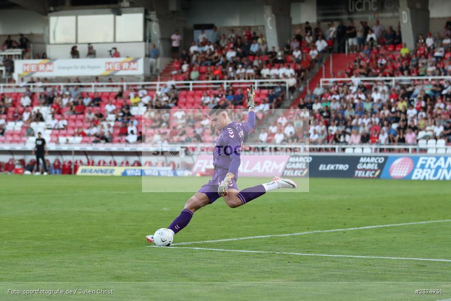 Maximilian Weisbäcker, FLYERALARM Arena, Würzburg, 18.08.2023, sport, action, BFV, Fussball, Saison 2023/2024, 5. Spieltag, Regionalliga Bayern, TSV, FWK, TSV Aubstadt, FC Würzburger Kickers - Bild-ID: 2374931