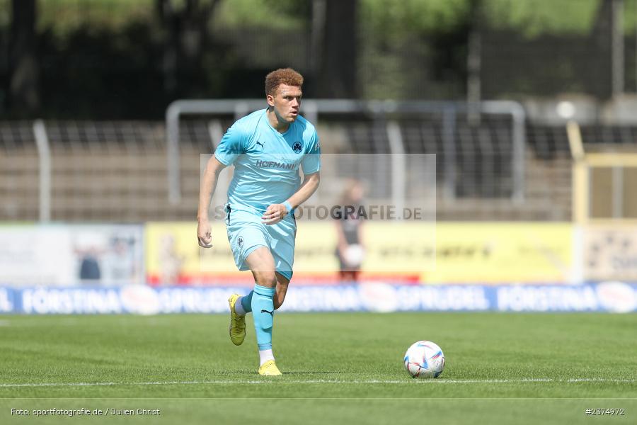 Oliver Fobassam Nawe, sport, action, Willy-Sachs-Stadion, SpVgg Greuther Fürth II, Schweinfurt, Saison 2023/2024, SGF, Regionalliga Bayern, Fussball, FCS, BFV, 5. Spieltag, 19.08.2023, 1. FC Schweinfurt 1905 - Bild-ID: 2374972