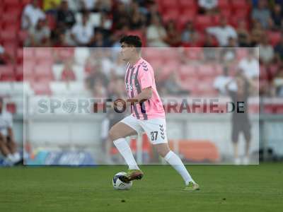 Fotos von FC Würzburger Kickers - TSV Aubstadt auf sportfotografie.de