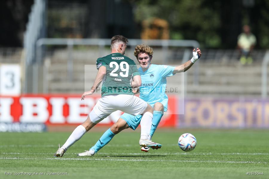 Devin Angleberger, sport, action, Willy-Sachs-Stadion, SpVgg Greuther Fürth II, Schweinfurt, Saison 2023/2024, SGF, Regionalliga Bayern, Fussball, FCS, BFV, 5. Spieltag, 19.08.2023, 1. FC Schweinfurt 1905 - Bild-ID: 2375044