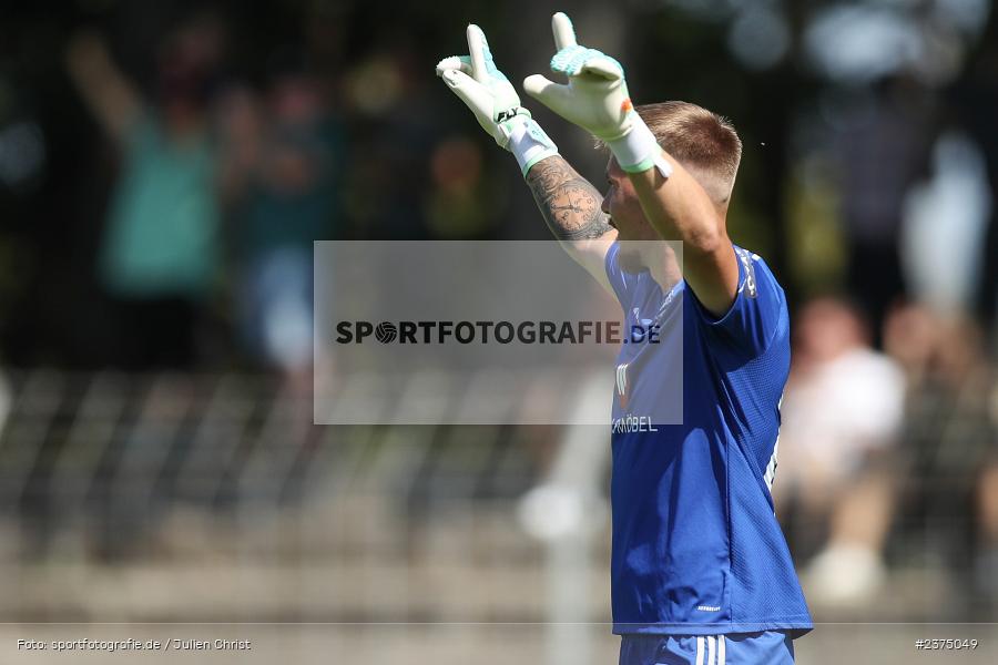 Lukas Wenzel, sport, action, Willy-Sachs-Stadion, SpVgg Greuther Fürth II, Schweinfurt, Saison 2023/2024, SGF, Regionalliga Bayern, Fussball, FCS, BFV, 5. Spieltag, 19.08.2023, 1. FC Schweinfurt 1905 - Bild-ID: 2375049