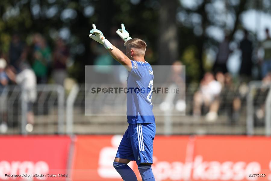 Lukas Wenzel, sport, action, Willy-Sachs-Stadion, SpVgg Greuther Fürth II, Schweinfurt, Saison 2023/2024, SGF, Regionalliga Bayern, Fussball, FCS, BFV, 5. Spieltag, 19.08.2023, 1. FC Schweinfurt 1905 - Bild-ID: 2375050
