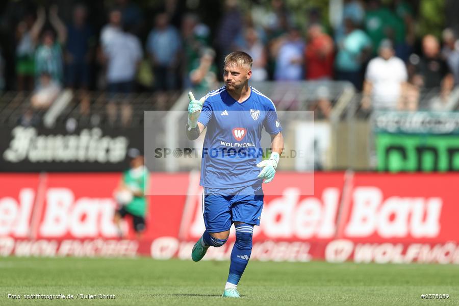 Lukas Wenzel, sport, action, Willy-Sachs-Stadion, SpVgg Greuther Fürth II, Schweinfurt, Saison 2023/2024, SGF, Regionalliga Bayern, Fussball, FCS, BFV, 5. Spieltag, 19.08.2023, 1. FC Schweinfurt 1905 - Bild-ID: 2375059