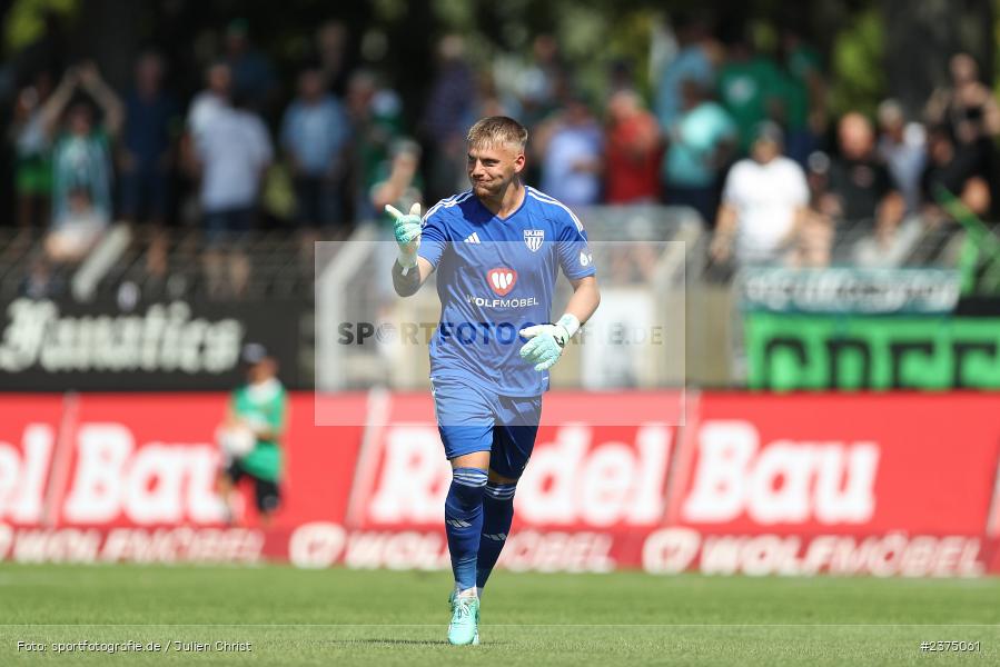 Lukas Wenzel, sport, action, Willy-Sachs-Stadion, SpVgg Greuther Fürth II, Schweinfurt, Saison 2023/2024, SGF, Regionalliga Bayern, Fussball, FCS, BFV, 5. Spieltag, 19.08.2023, 1. FC Schweinfurt 1905 - Bild-ID: 2375061