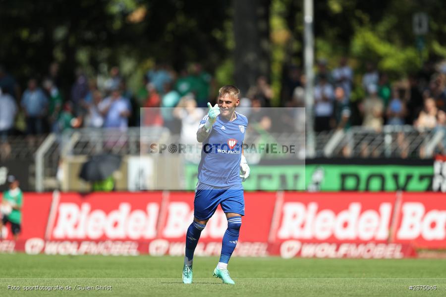 Lukas Wenzel, sport, action, Willy-Sachs-Stadion, SpVgg Greuther Fürth II, Schweinfurt, Saison 2023/2024, SGF, Regionalliga Bayern, Fussball, FCS, BFV, 5. Spieltag, 19.08.2023, 1. FC Schweinfurt 1905 - Bild-ID: 2375063