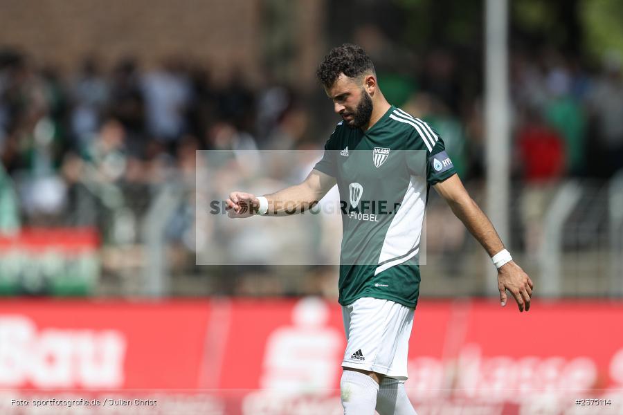 Taha Aksu, sport, action, Willy-Sachs-Stadion, SpVgg Greuther Fürth II, Schweinfurt, Saison 2023/2024, SGF, Regionalliga Bayern, Fussball, FCS, BFV, 5. Spieltag, 19.08.2023, 1. FC Schweinfurt 1905 - Bild-ID: 2375114