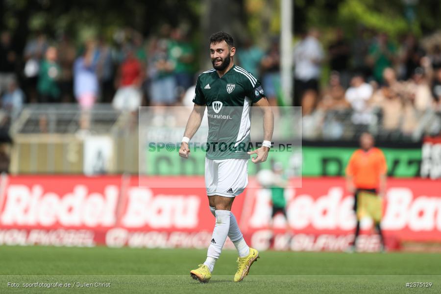 Taha Aksu, sport, action, Willy-Sachs-Stadion, SpVgg Greuther Fürth II, Schweinfurt, Saison 2023/2024, SGF, Regionalliga Bayern, Fussball, FCS, BFV, 5. Spieltag, 19.08.2023, 1. FC Schweinfurt 1905 - Bild-ID: 2375129