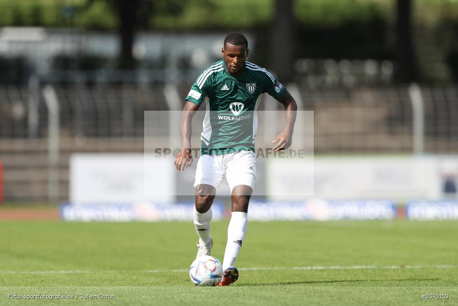 Boris Nana Tonzi, sport, action, Willy-Sachs-Stadion, SpVgg Greuther Fürth II, Schweinfurt, Saison 2023/2024, SGF, Regionalliga Bayern, Fussball, FCS, BFV, 5. Spieltag, 19.08.2023, 1. FC Schweinfurt 1905 - Bild-ID: 2375152