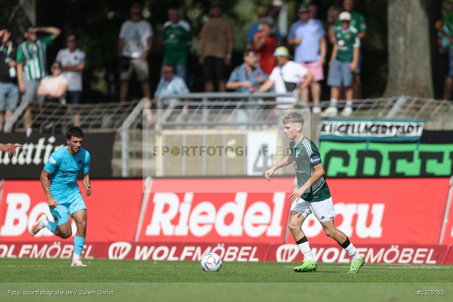 Julius Landeck, sport, action, Willy-Sachs-Stadion, SpVgg Greuther Fürth II, Schweinfurt, Saison 2023/2024, SGF, Regionalliga Bayern, Fussball, FCS, BFV, 5. Spieltag, 19.08.2023, 1. FC Schweinfurt 1905 - Bild-ID: 2375155