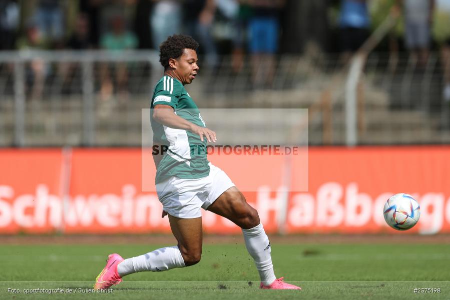 Dominik Ngatie, sport, action, Willy-Sachs-Stadion, SpVgg Greuther Fürth II, Schweinfurt, Saison 2023/2024, SGF, Regionalliga Bayern, Fussball, FCS, BFV, 5. Spieltag, 19.08.2023, 1. FC Schweinfurt 1905 - Bild-ID: 2375198