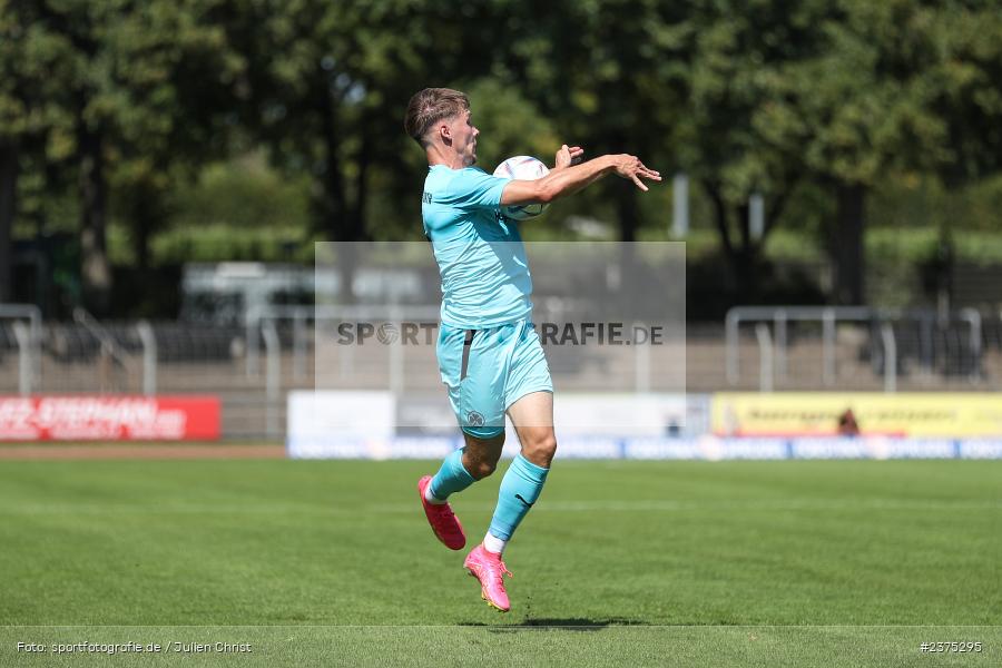 Sebastian Müller, sport, action, Willy-Sachs-Stadion, SpVgg Greuther Fürth II, Schweinfurt, Saison 2023/2024, SGF, Regionalliga Bayern, Fussball, FCS, BFV, 5. Spieltag, 19.08.2023, 1. FC Schweinfurt 1905 - Bild-ID: 2375295