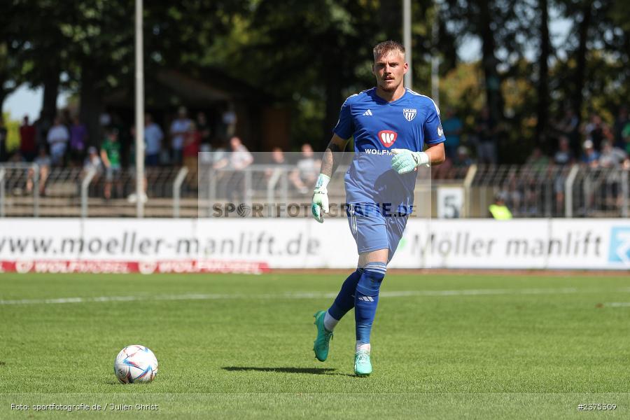 Lukas Wenzel, sport, action, Willy-Sachs-Stadion, SpVgg Greuther Fürth II, Schweinfurt, Saison 2023/2024, SGF, Regionalliga Bayern, Fussball, FCS, BFV, 5. Spieltag, 19.08.2023, 1. FC Schweinfurt 1905 - Bild-ID: 2375309