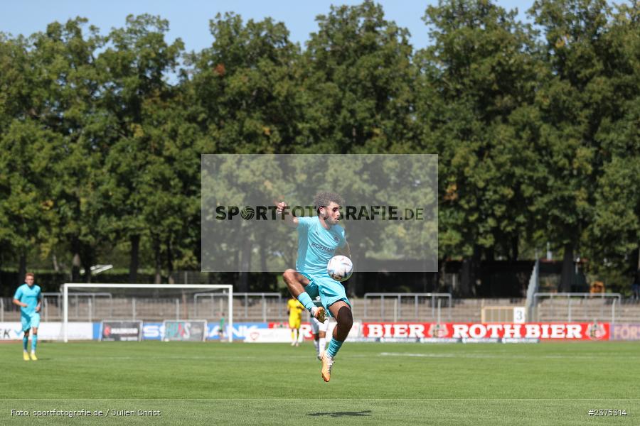 Kenan Aydin, sport, action, Willy-Sachs-Stadion, SpVgg Greuther Fürth II, Schweinfurt, Saison 2023/2024, SGF, Regionalliga Bayern, Fussball, FCS, BFV, 5. Spieltag, 19.08.2023, 1. FC Schweinfurt 1905 - Bild-ID: 2375314