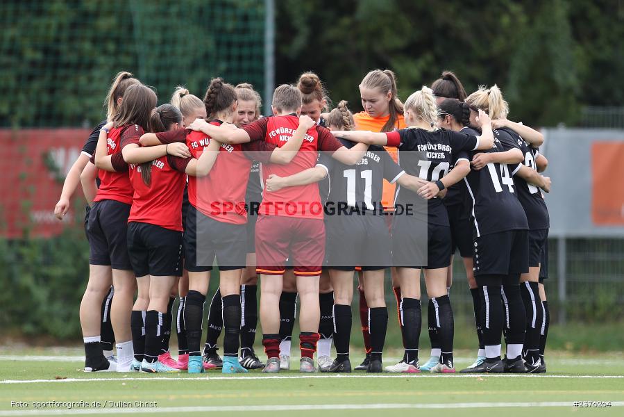 Mannschaftskreis, Sportpark Heuchelhof, Würzburg, 27.08.2023, sport, action, BFV, Fussball, Saison 2023/2024, Landesfreundschaftsspiele, FCK, FWK, FC Karsbach, FC Würzburger Kickers U23 - Bild-ID: 2376264