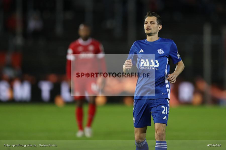Daniel Cheron, AKON Arena, Würzburg, 29.08.2023, sport, action, BFV, Fussball, Saison 2023/2024, 7. Spieltag, Regionalliga Bayern, SVA, FWK, SV Viktoria Aschaffenburg, FC Würzburger Kickers - Bild-ID: 2376548 Daniel Cheron, AKON Arena, Würzburg, 29.08.2023, sport, action, BFV, Fussball, Saison 2023/2024, 7. Spieltag, Regionalliga Bayern, SVA, FWK, SV Viktoria Aschaffenburg, FC Würzburger Kickers - Bild-ID: 2376548