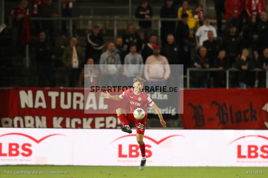 Pascal Moll, AKON Arena, Würzburg, 29.08.2023, sport, action, BFV, Fussball, Saison 2023/2024, 7. Spieltag, Regionalliga Bayern, SVA, FWK, SV Viktoria Aschaffenburg, FC Würzburger Kickers - Bild-ID: 2376575 Pascal Moll, AKON Arena, Würzburg, 29.08.2023, sport, action, BFV, Fussball, Saison 2023/2024, 7. Spieltag, Regionalliga Bayern, SVA, FWK, SV Viktoria Aschaffenburg, FC Würzburger Kickers - Bild-ID: 2376575