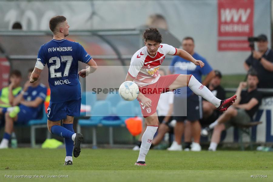 Dennie Michel, Sepp-Endres-Sportanlage, Würzburg, 06.09.2023, sport, action, bfv, Fussball, Saison 2023/2024, Bayernliga Nord, 10. Spieltag, SSV, WFV, SSV Jahn Regensburg II (U21), Würzburger FV 04 - Bild-ID: 2377504