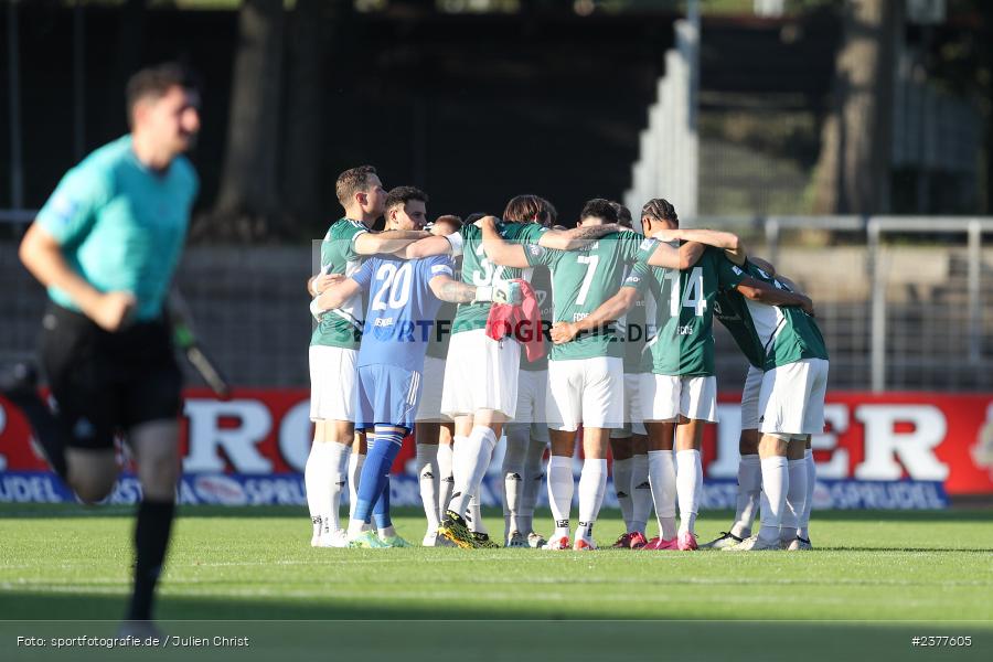 Mannschaftskreis, sport, action, Willy-Sachs-Stadion, Schweinfurt, Saison 2023/2024, SVW, SV Wacker Burghausen, Regionalliga Bayern, Fussball, FCS, BFV, 9. Spieltag, 1. FC Schweinfurt 1905, 08.09.2023 - Bild-ID: 2377605