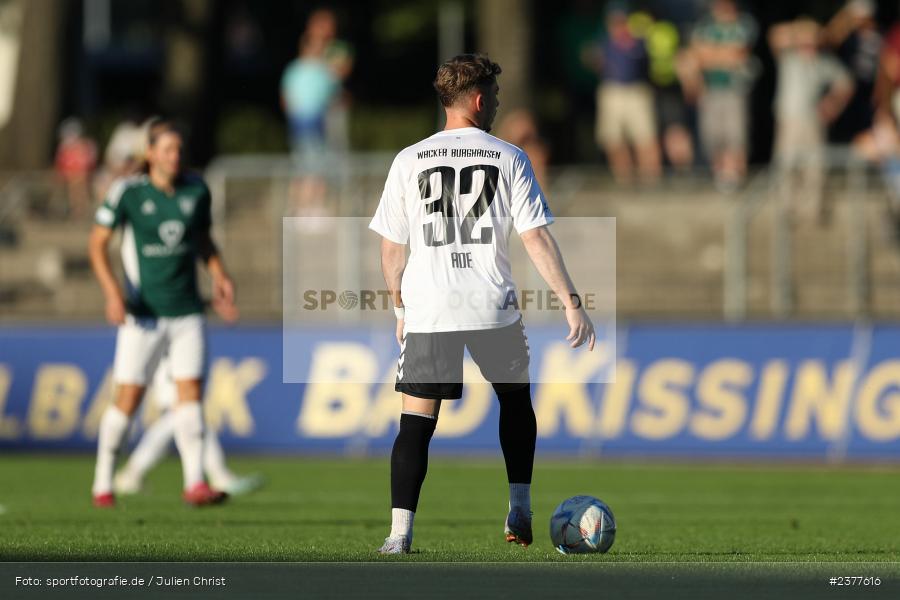 Denis Ade, sport, action, Willy-Sachs-Stadion, Schweinfurt, Saison 2023/2024, SVW, SV Wacker Burghausen, Regionalliga Bayern, Fussball, FCS, BFV, 9. Spieltag, 1. FC Schweinfurt 1905, 08.09.2023 - Bild-ID: 2377616