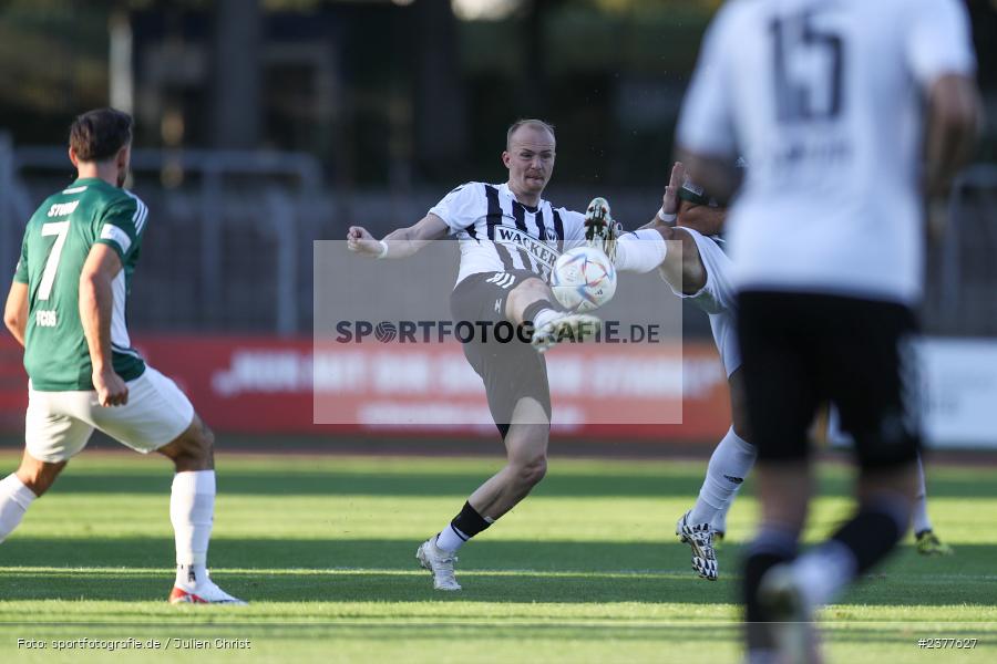 Thomas Winklbauer, sport, action, Willy-Sachs-Stadion, Schweinfurt, Saison 2023/2024, SVW, SV Wacker Burghausen, Regionalliga Bayern, Fussball, FCS, BFV, 9. Spieltag, 1. FC Schweinfurt 1905, 08.09.2023 - Bild-ID: 2377627