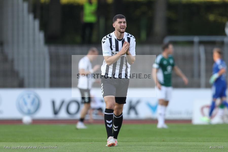 Viktor Miftaraj, sport, action, Willy-Sachs-Stadion, Schweinfurt, Saison 2023/2024, SVW, SV Wacker Burghausen, Regionalliga Bayern, Fussball, FCS, BFV, 9. Spieltag, 1. FC Schweinfurt 1905, 08.09.2023 - Bild-ID: 2377635