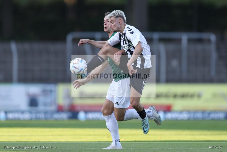 Alexander Fabian Bazdrigiannis, sport, action, Willy-Sachs-Stadion, Schweinfurt, Saison 2023/2024, SVW, SV Wacker Burghausen, Regionalliga Bayern, Fussball, FCS, BFV, 9. Spieltag, 1. FC Schweinfurt 1905, 08.09.2023 - Bild-ID: 2377637