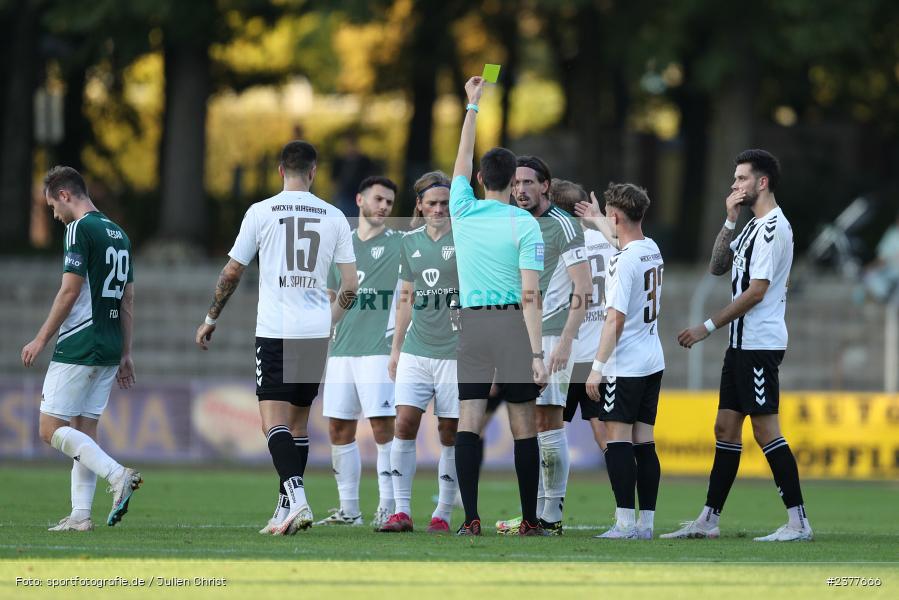 Felix Grund, sport, action, Willy-Sachs-Stadion, Schweinfurt, Saison 2023/2024, SVW, SV Wacker Burghausen, Regionalliga Bayern, Fussball, FCS, BFV, 9. Spieltag, 1. FC Schweinfurt 1905, 08.09.2023 - Bild-ID: 2377666
