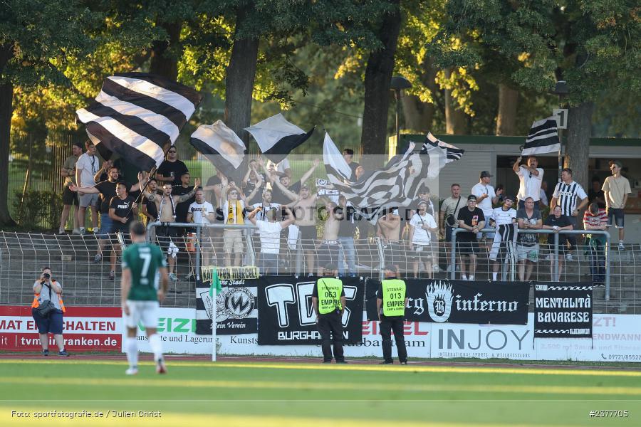 Fans, sport, action, Willy-Sachs-Stadion, Schweinfurt, Saison 2023/2024, SVW, SV Wacker Burghausen, Regionalliga Bayern, Fussball, FCS, BFV, 9. Spieltag, 1. FC Schweinfurt 1905, 08.09.2023 - Bild-ID: 2377705