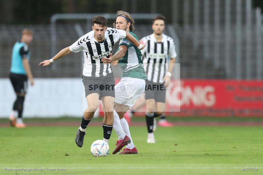 Edin Hyseni, sport, action, Willy-Sachs-Stadion, Schweinfurt, Saison 2023/2024, SVW, SV Wacker Burghausen, Regionalliga Bayern, Fussball, FCS, BFV, 9. Spieltag, 1. FC Schweinfurt 1905, 08.09.2023 - Bild-ID: 2377738