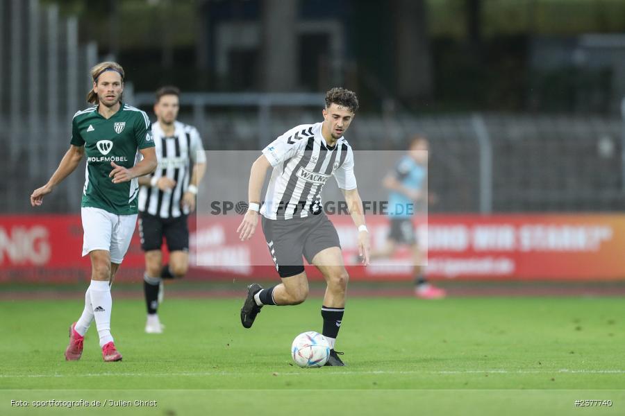 Edin Hyseni, sport, action, Willy-Sachs-Stadion, Schweinfurt, Saison 2023/2024, SVW, SV Wacker Burghausen, Regionalliga Bayern, Fussball, FCS, BFV, 9. Spieltag, 1. FC Schweinfurt 1905, 08.09.2023 - Bild-ID: 2377740