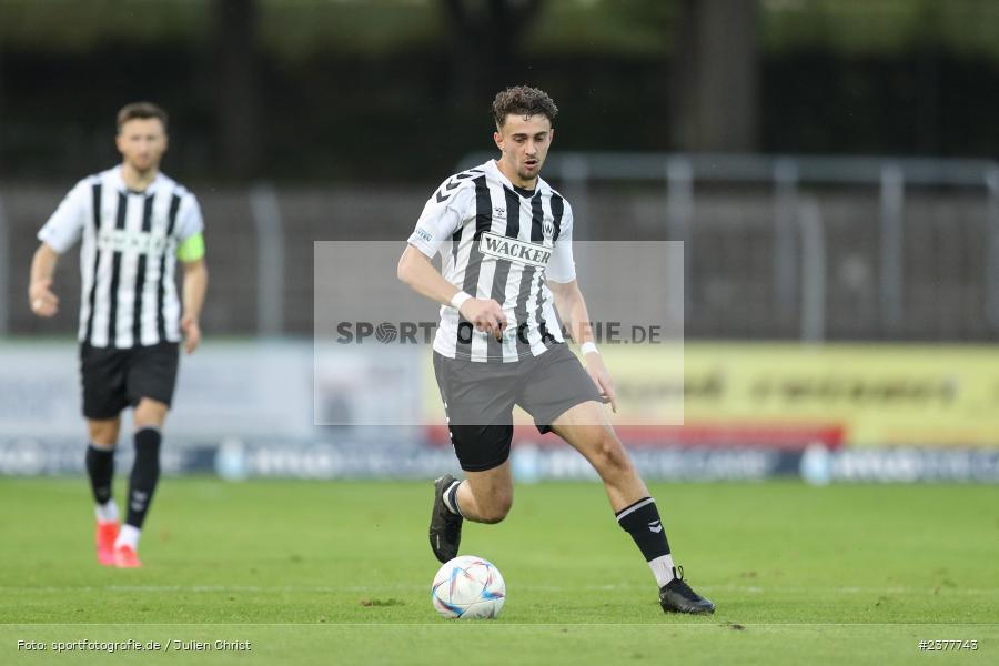 Edin Hyseni, sport, action, Willy-Sachs-Stadion, Schweinfurt, Saison 2023/2024, SVW, SV Wacker Burghausen, Regionalliga Bayern, Fussball, FCS, BFV, 9. Spieltag, 1. FC Schweinfurt 1905, 08.09.2023 - Bild-ID: 2377743