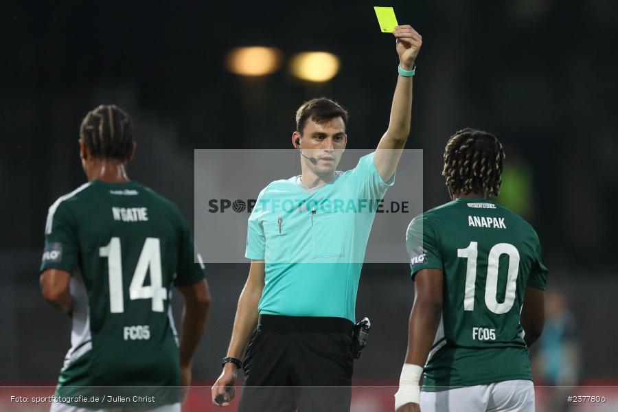 Felix Grund, sport, action, Willy-Sachs-Stadion, Schweinfurt, Saison 2023/2024, SVW, SV Wacker Burghausen, Regionalliga Bayern, Fussball, FCS, BFV, 9. Spieltag, 1. FC Schweinfurt 1905, 08.09.2023 - Bild-ID: 2377806